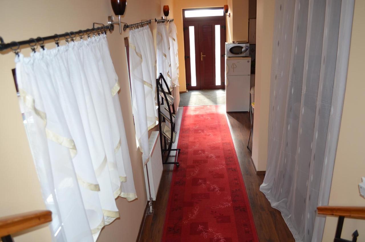 세게드 Holdfenyszallas B&B 외부 사진