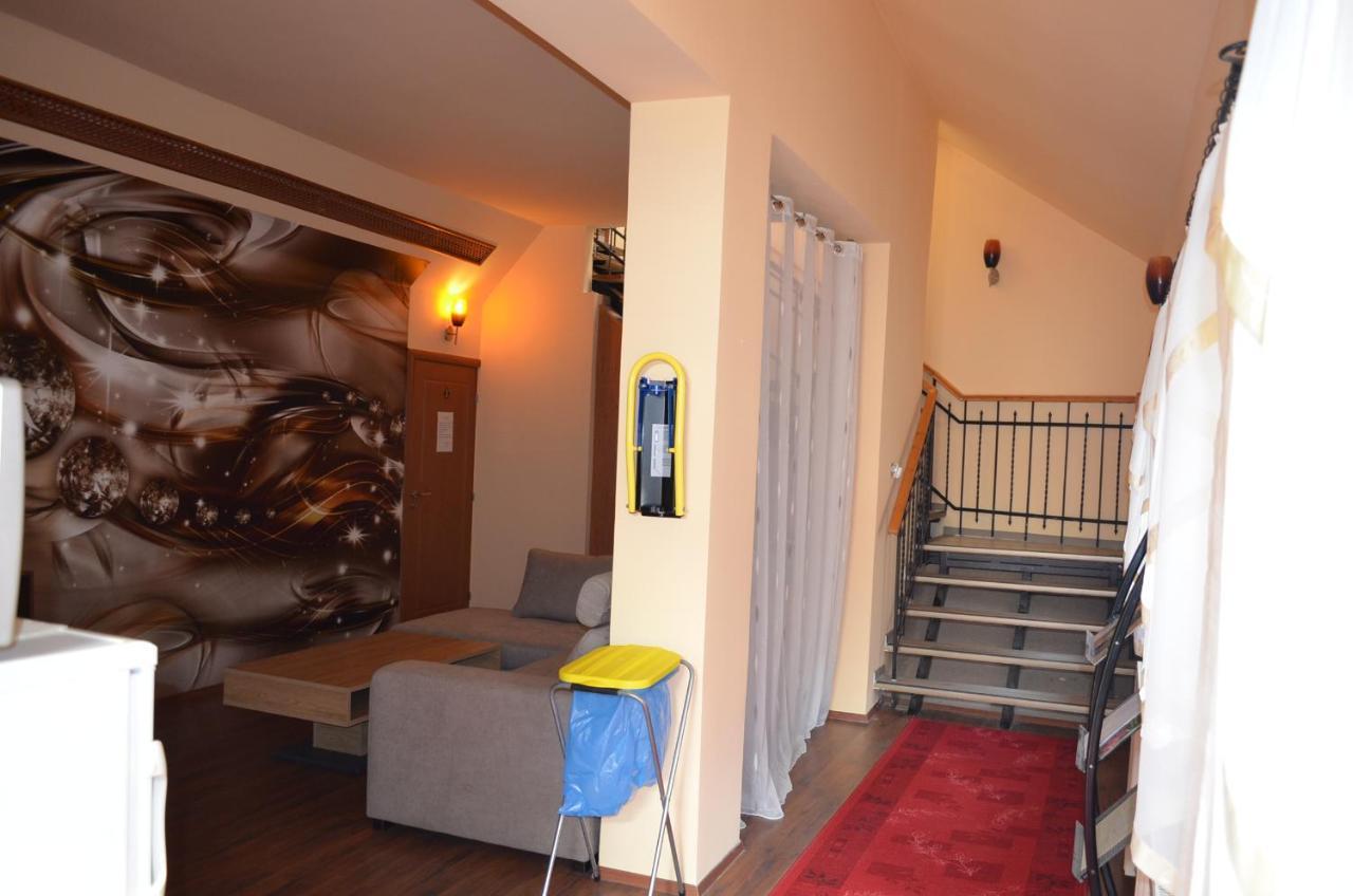 세게드 Holdfenyszallas B&B 외부 사진