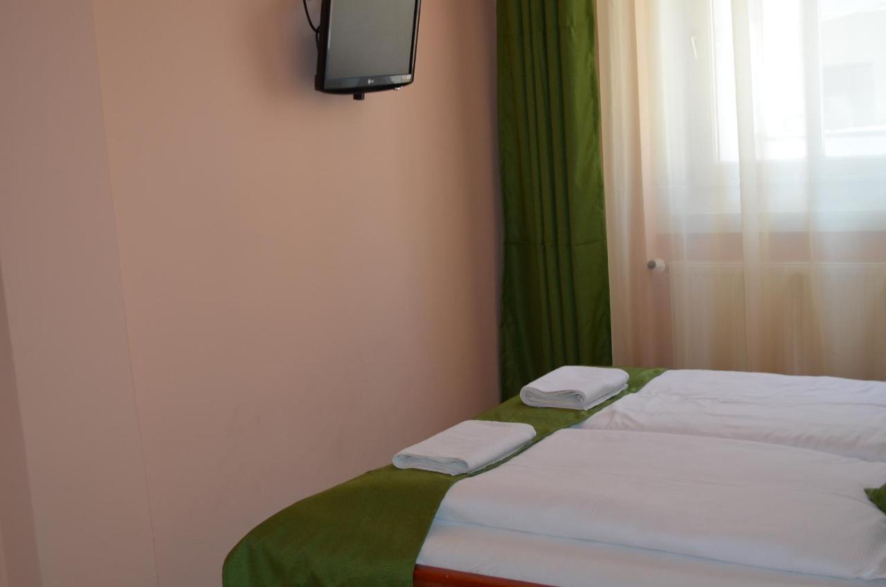 세게드 Holdfenyszallas B&B 외부 사진