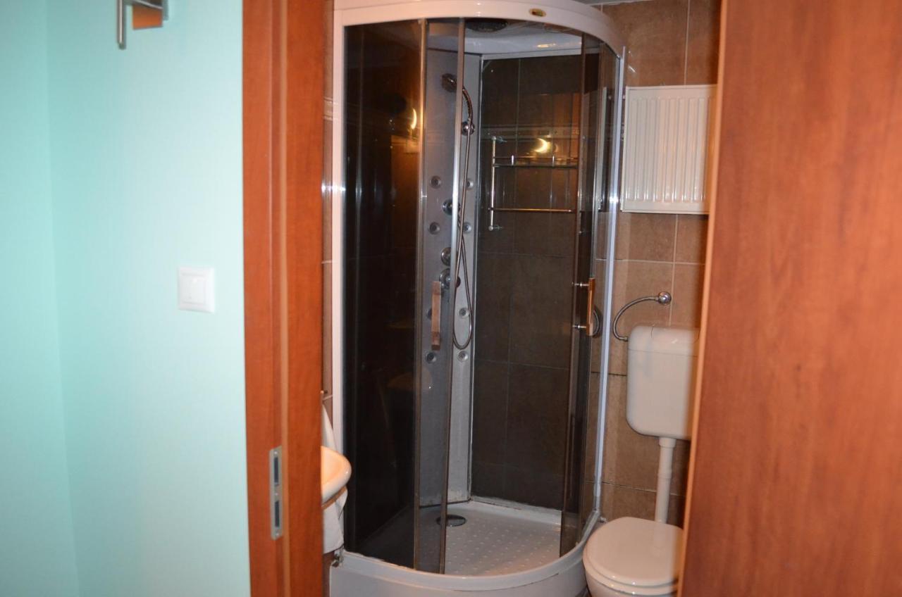 세게드 Holdfenyszallas B&B 외부 사진
