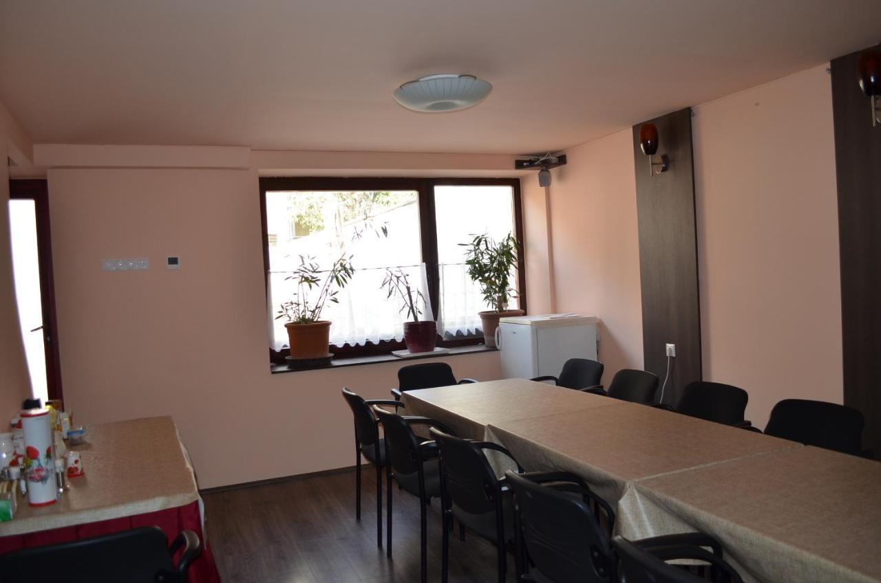 세게드 Holdfenyszallas B&B 외부 사진