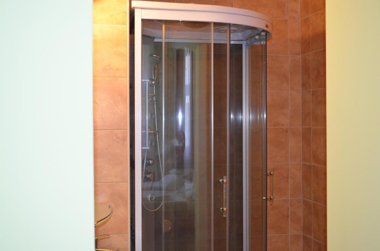 세게드 Holdfenyszallas B&B 외부 사진