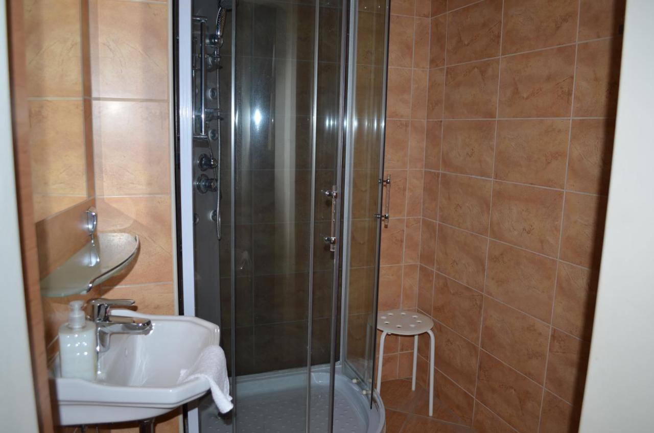 세게드 Holdfenyszallas B&B 외부 사진