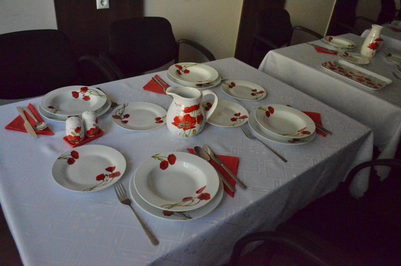 세게드 Holdfenyszallas B&B 외부 사진